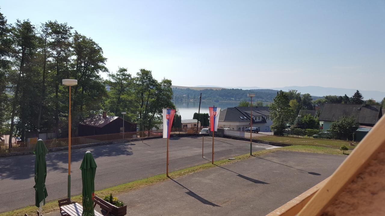 Hotel Banik Nitrianske Rudno Exteriör bild